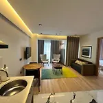 Hay Rezidans * Provincia di Istanbul